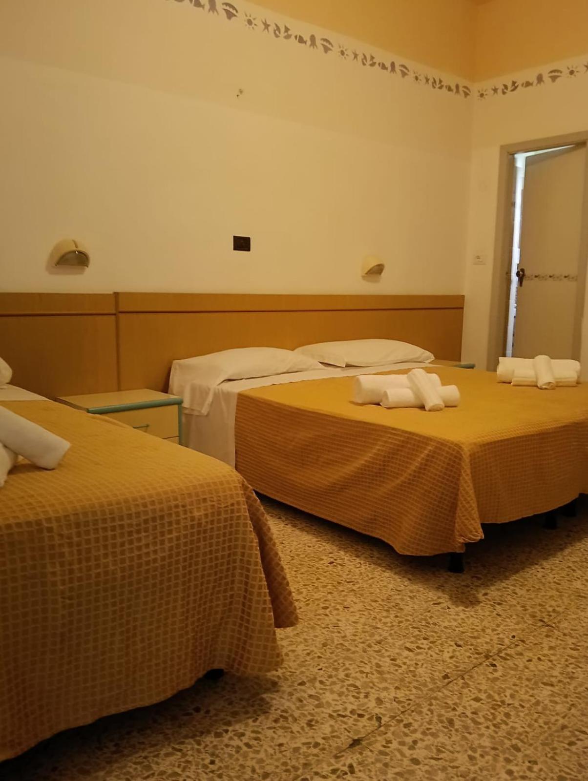 Hotel Sidney Bellaria-Igea Marina Exterior foto